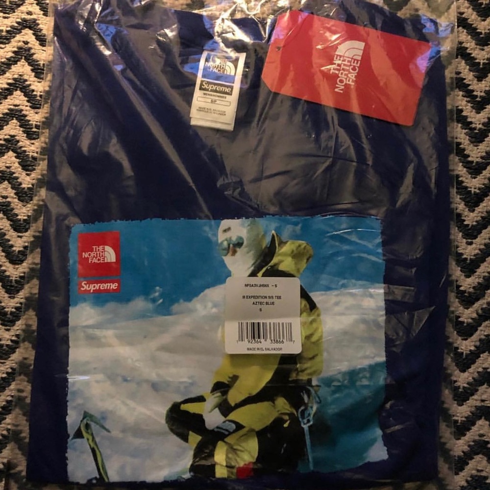 Supreme tee